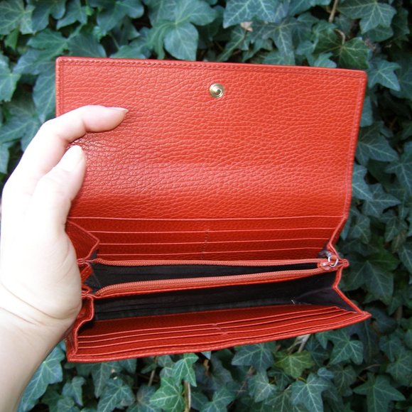 EUC Gucci Long Red Leather Wallet - Picture 11 of 13